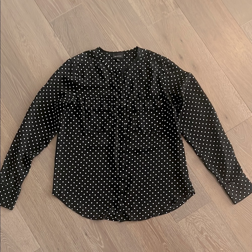 Who What Wear black & white polka dot Long-sleeve shirt. Size:S. Gently Used.
